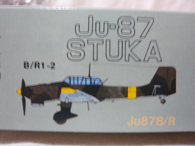 tW~ 1/72 Ju-87B/RC}  18